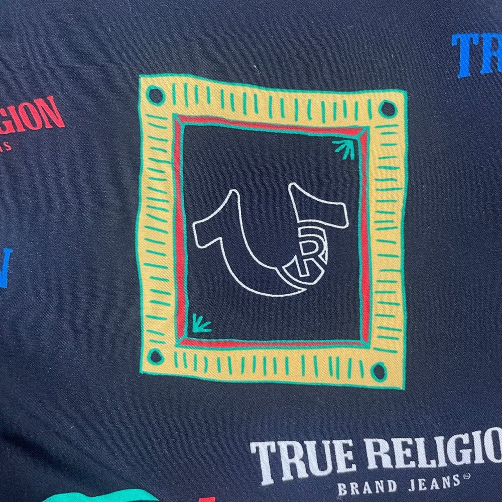 True Religion Resort Shirt Mens Large Black NWT SS Camp Collar Graphic Buddha - Picture 14 of 16